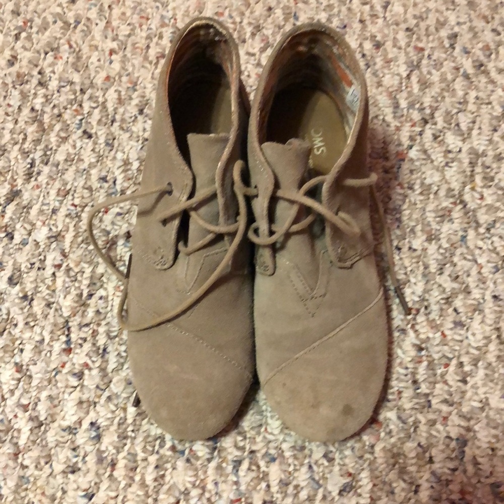 Tom wedges